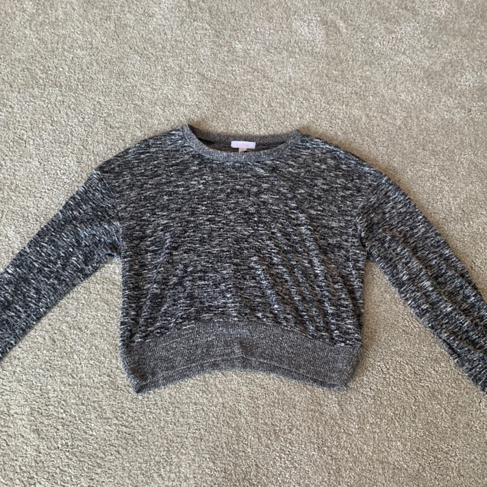 Cropped sleep top